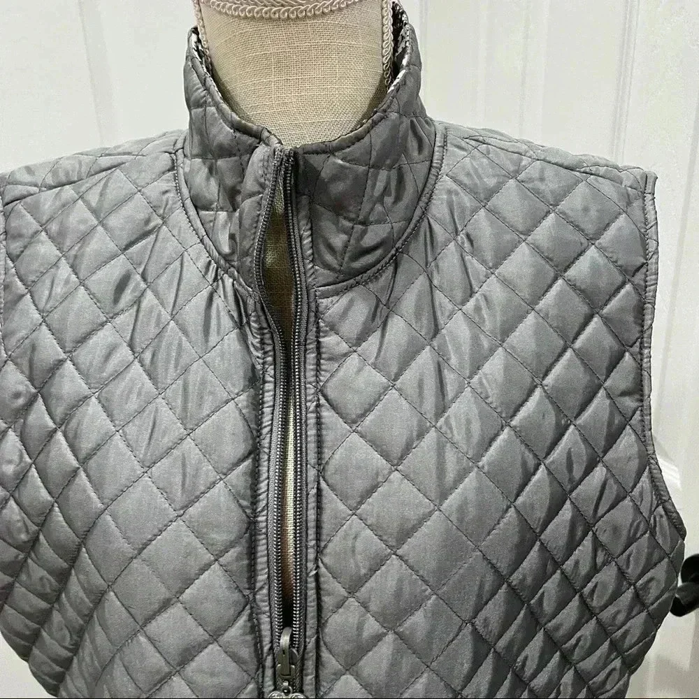 Albion Activology reversible puffer vest like new